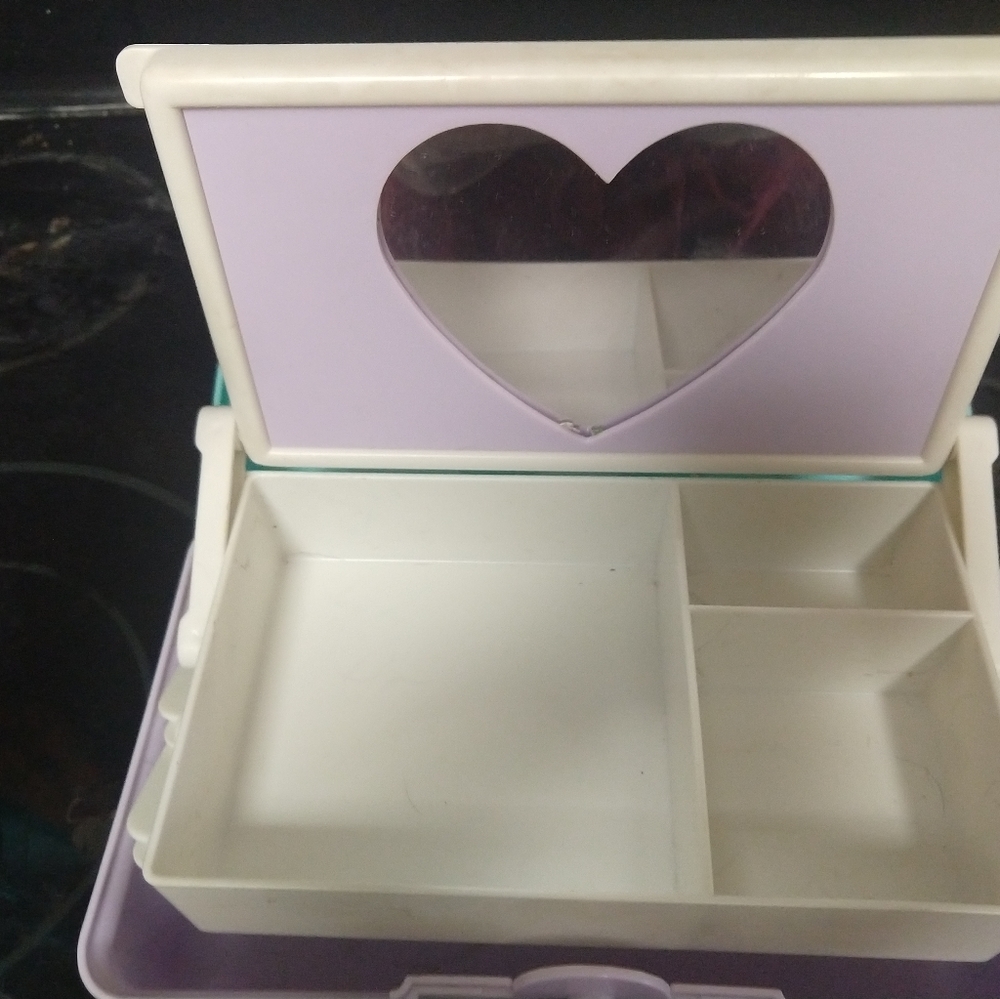 Caboodles - Picture 2 of 4